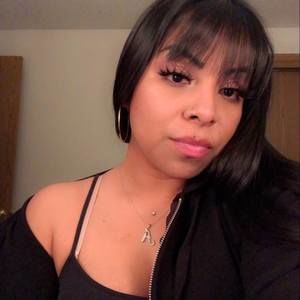 Meet your Posher, Angelica